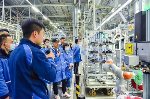 走進BMW 親身感受其產品與服務的卓越體驗，揭示真正的供應鏈管理服務